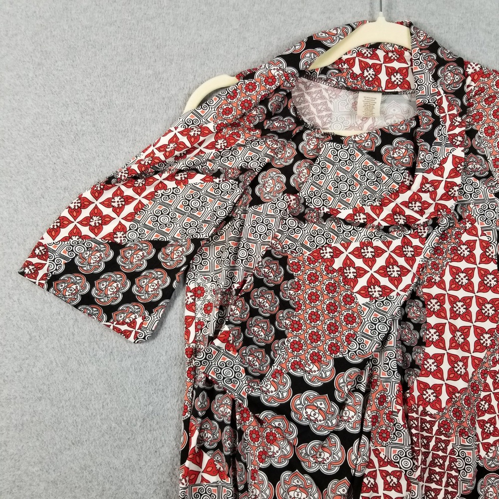 American City Wear Blouse Womens Medium Red Black Floral Tie Neck Sleeveless Top - Picture 3 of 9